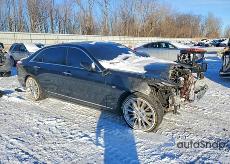2017 Cadillac Ct6 z USA, uszkodzony, nr VIN 1G6KB5RS8HU150790